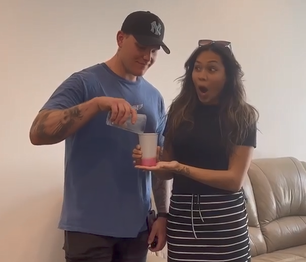 Kids Gender Reveal with Magic Colour Changing Cups